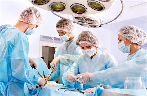 top surgeon offering endometriosis surgery